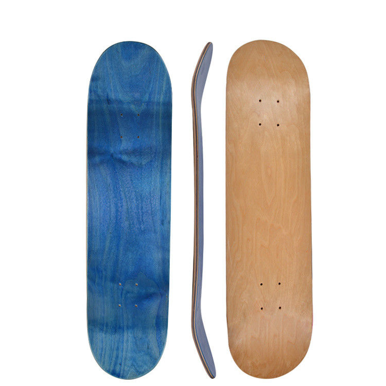 2023 Nuevo Diseño Mayorista Colorido 7 Ply Maple Skateboard Profesional 4 Ruedas