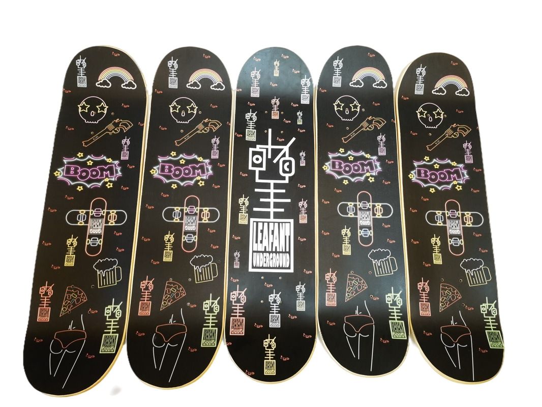 2024 Ventas calientes Estilo 7 Ply Maple Custom Cóncavo Doble Patada profesional de skateboard de tabla larga